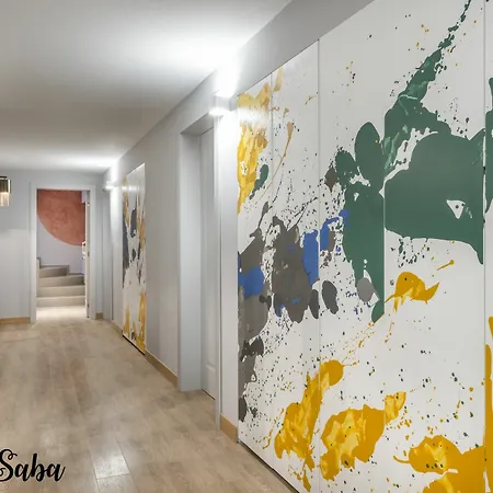 Urban Homy Apartment